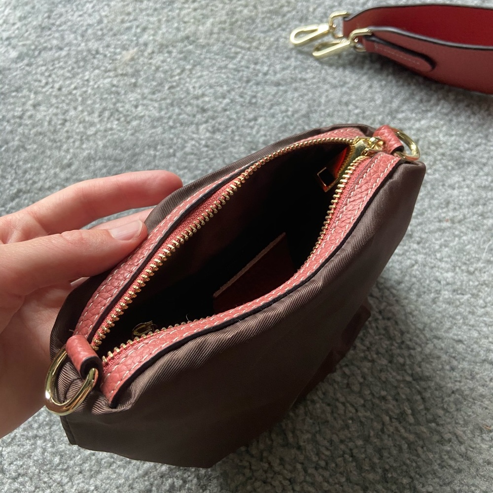 Pink adjustable purse